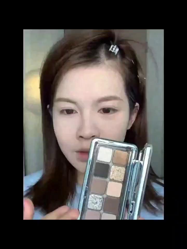 Twelve-color Cement Eyeshadow Palette Pearlescent Matte Gloss Piece Earth Color Waterproof Sleeper Silkworm Eye Shadow Tray Lasting Setting Cosmetics