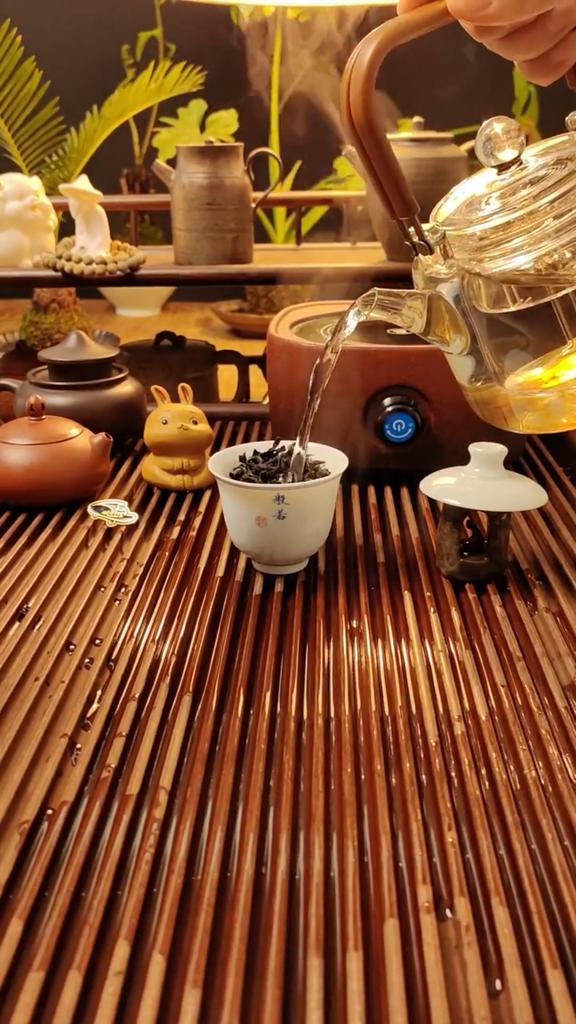 Новый органический чай Jin Jun Mei Jinjunmei Golden Eyebrow Wuyi, 250 г, черный чай