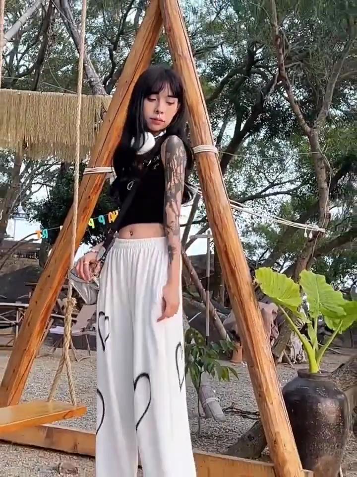 Streetwear Hip Hop Women's Pants Oversize High Waist Female Sweatpants Summer Heart Chic Harajuku Korean Lady Trousers