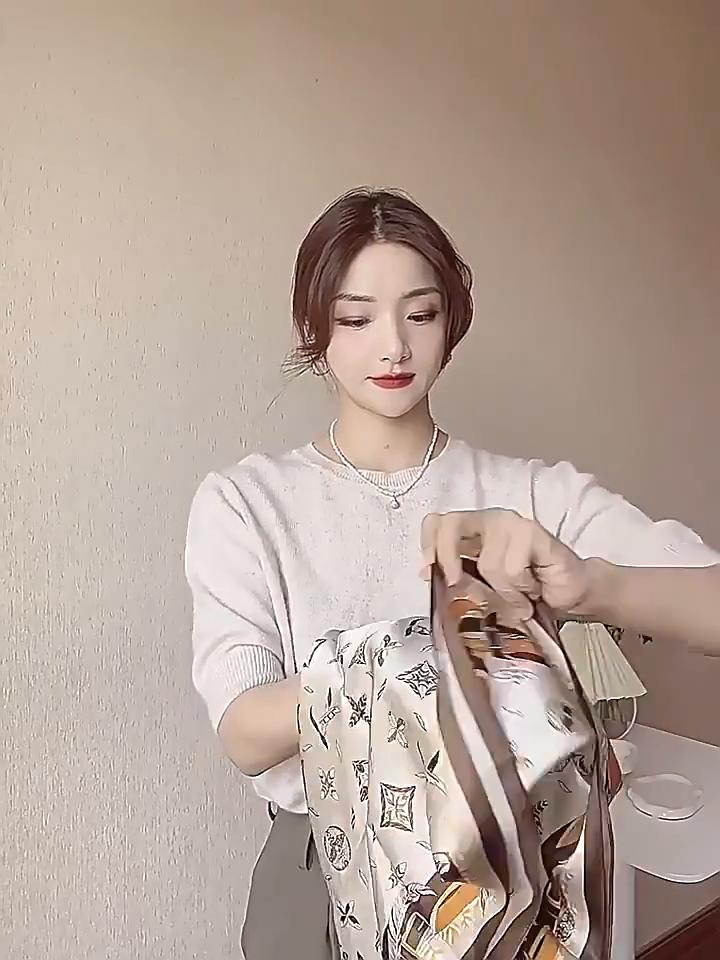 70*70cm Printed Square Scarf Women Kerchief Hairband Neckerchief Head Hijab Lady Headband Foulard Bag Ribbon