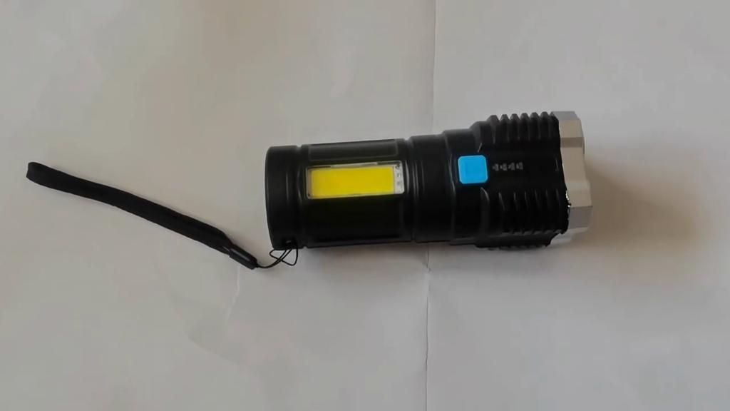 Мощный фонарик с зарядкой, Супер яркий USB перезаряжаемый 4 LED ручной фонарь для кемпинга, портативный фонарь для экстренного отключения электроэнергии