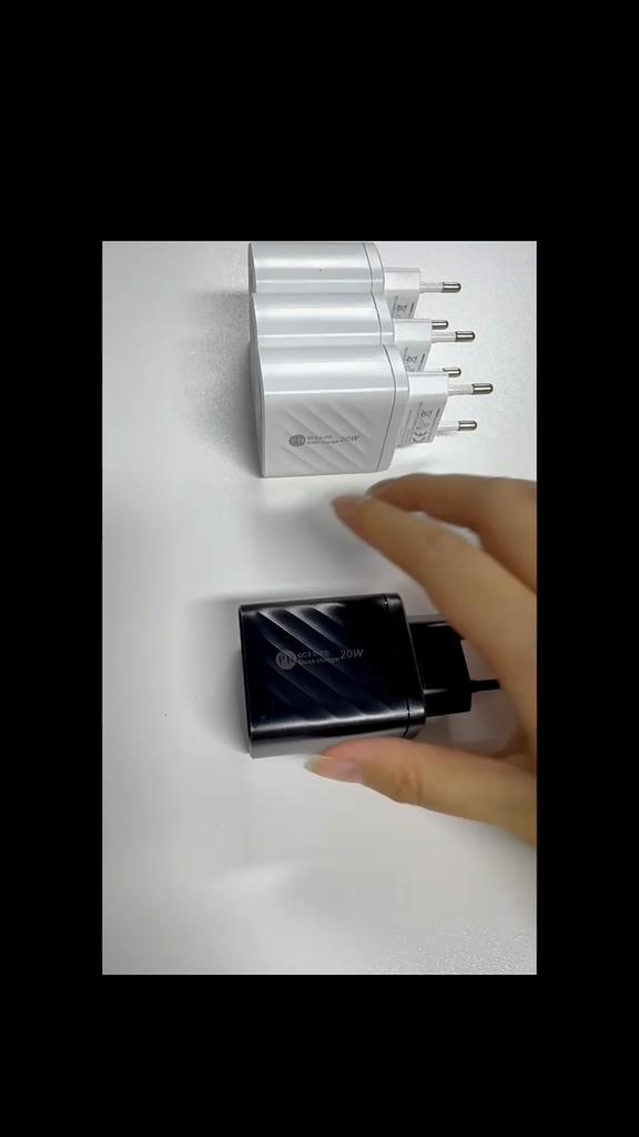 USB PD Charger 20W Fast Charging Type C Digital Display Phone Charge Adapter For iPhone Samsung Xiaomi Huawei USB C Wall Charger