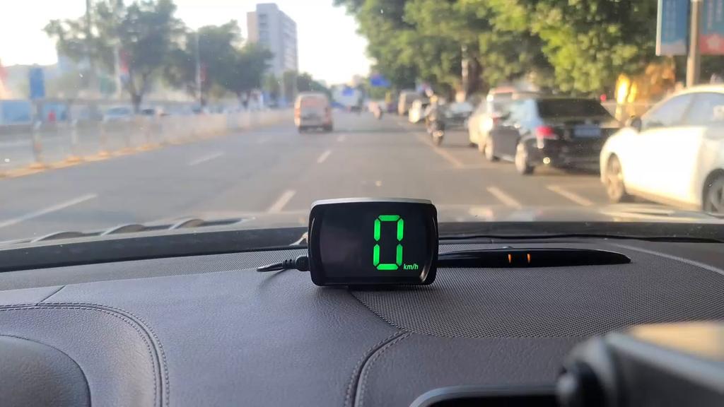 Y03 GPS цифровой спидометр автомобильный HUD Head Up ЖК-дисплей большой шрифт KMH MPH измеритель скорости тестирования для всех автомобилей