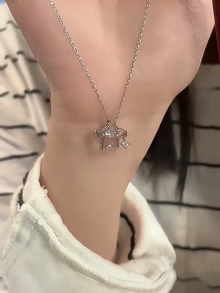 The Same Small Fresh Collarbone Chain, Beating Heart, Five-pointed Star Necklace, Girls' Star Smart Birthday Gift.