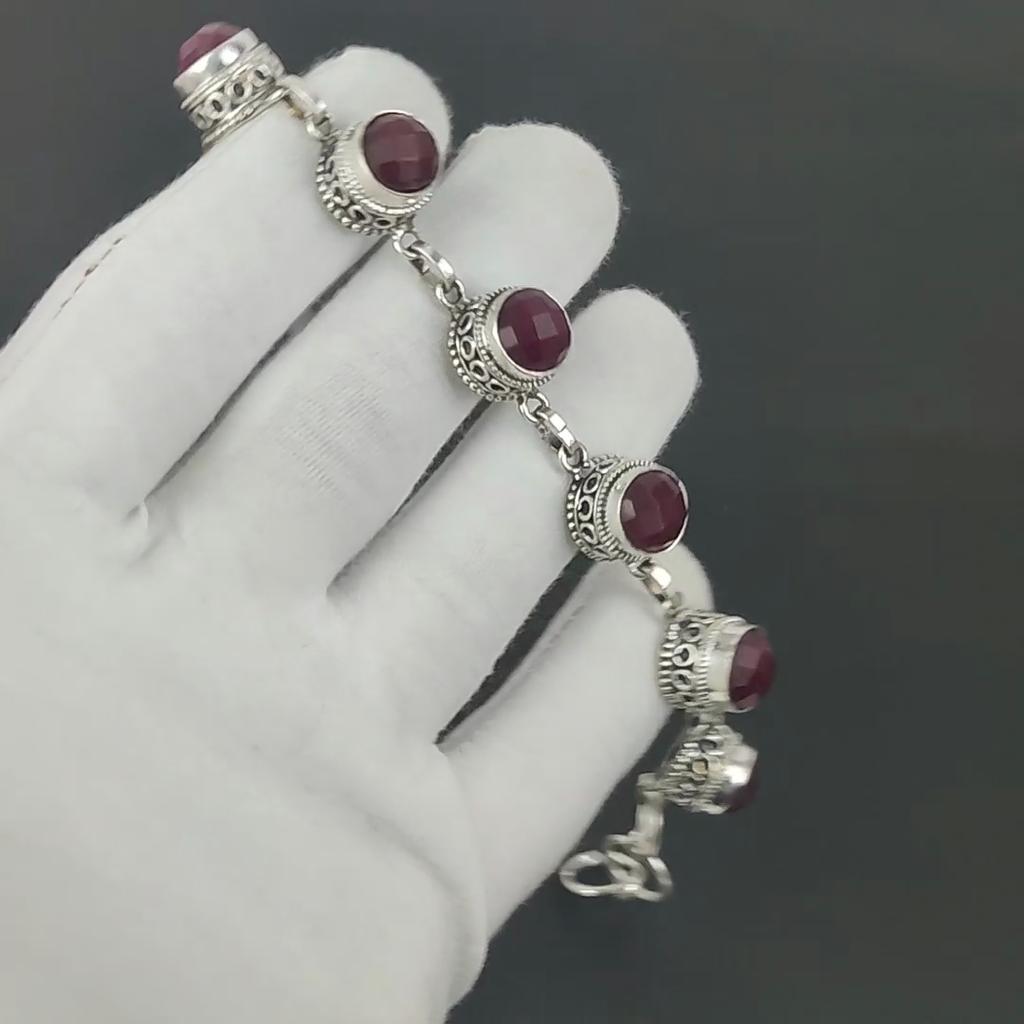 Красивый рубиновый браслет Браслет из стерлингового серебра 925 пробы Браслет с регулируемой цепочкой Браслет ручной работы в стиле бохо Ювелирные изделия с рубином Подарки на помолвку