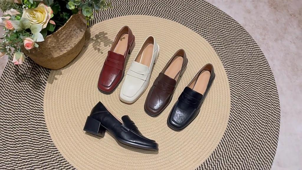 Retro Loafers Soft Leather Heels Two-way Shoes College Style Small Leather Shoes Slip-on Shoes for Women Thick Heels High Heels