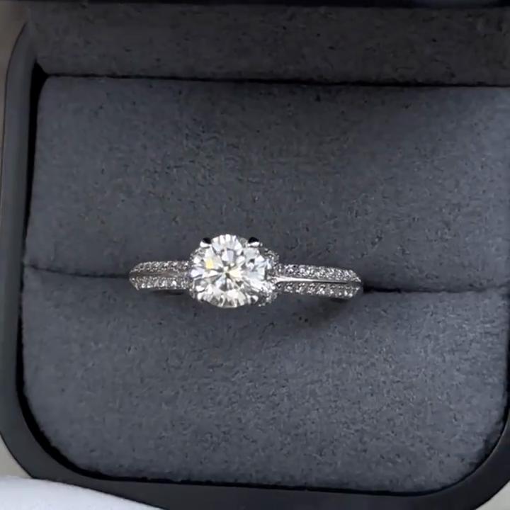 Vinregem 100% 925 Sterling Silver 3EX VVS1 D Color Round Cut 6 MM 0.8CT Real Moissanite Diamonds Women Ring Wedding Engagement Fine Jewelry Gifts