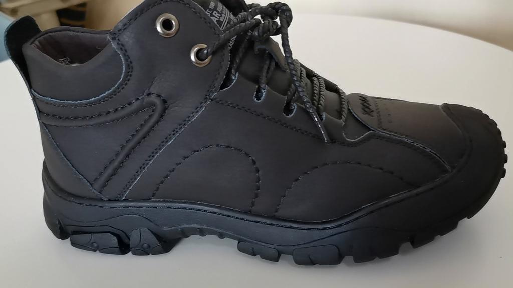 New Winter Men's Plus Velvet Sneakers Non-slip Water Proof Keep Warm High Boots