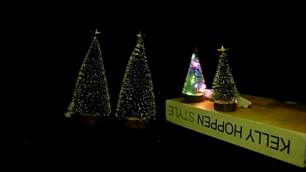 20/30cm Mini Small Pine Needle Tree Warming Light Led Light Christmas Tree Family Gathering Table Decoration DIY Crafts