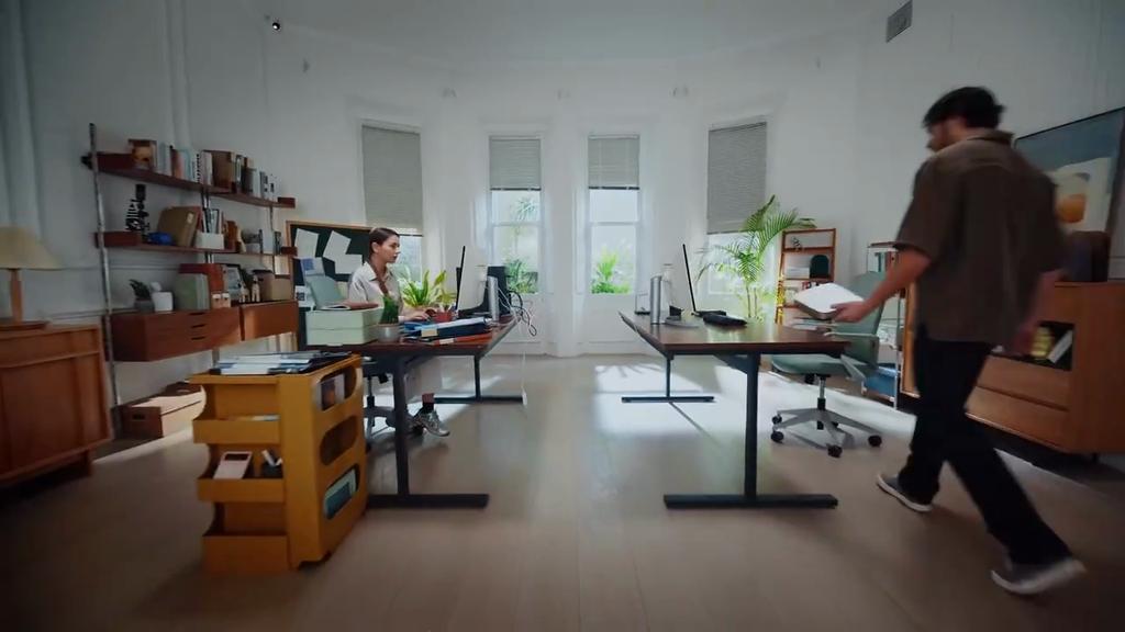 Мини-ПК MINISFORUM AI X1 370 AMD Ryzen AI 9 HX 370 96 ГБ DDR5 2 ТБ WiFi 7 Двойной 2.5G LAN Copilot AI Адаптер 135 Вт Офисный ПК Игровой