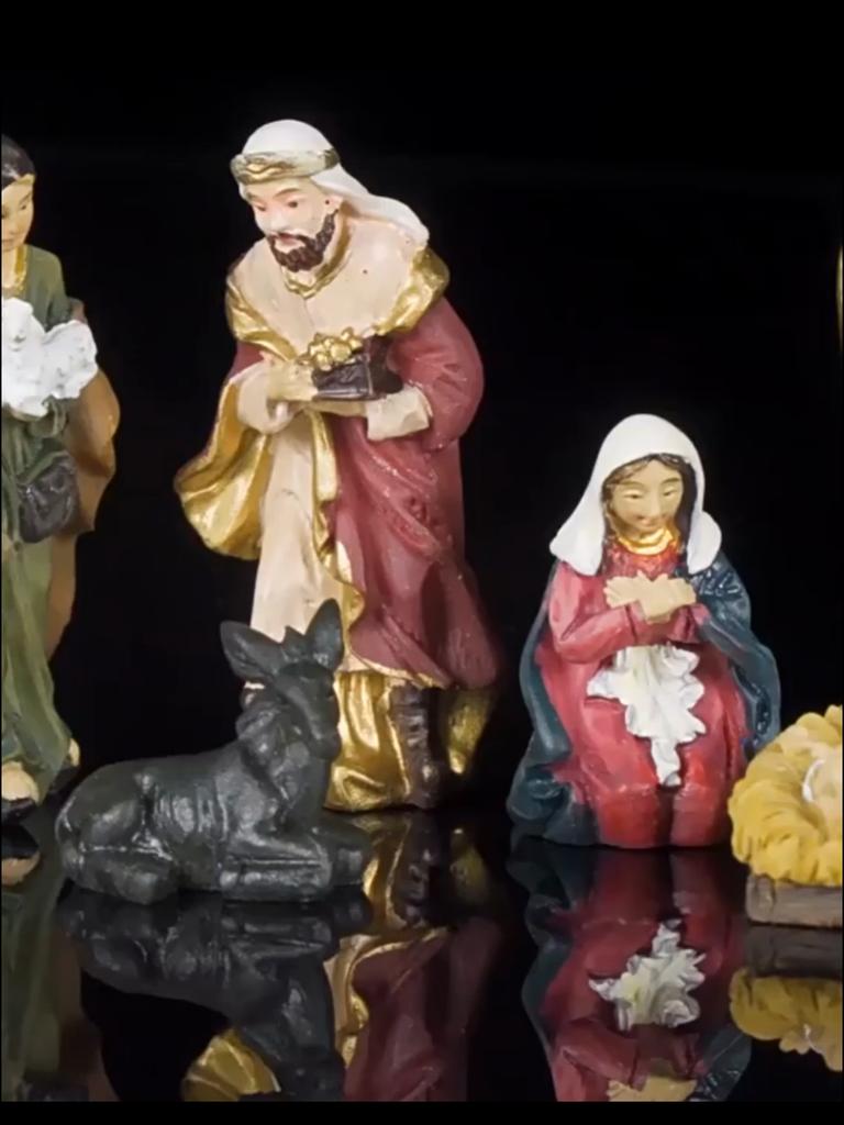 11Pcs Classical Christmas Manger Set Ornament Gift Box Christmas Easter Gift Gift Resin Crafts