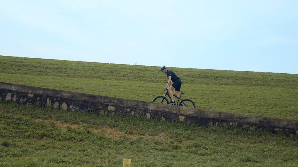 DUOTTS S26 Electric Bike 750W Motor, 48V 20Ah Samsung Battery, 120KM Range, IP55 Waterproof, 55° Climbing