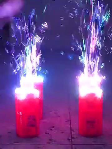 20 Отверстий Фейерверк Пузырьковая Машина Электронный Автоматический Создатель Пузырей С Музыкальным Светом 2024 Новый Год Свадьба Весенний Фестиваль Атмосфера Декор