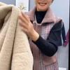 Vest Women's Autumn and Winter Wear Plus Velvet Thick Large Size Middle-aged and Elderly Plaid Sleeveless Jacket