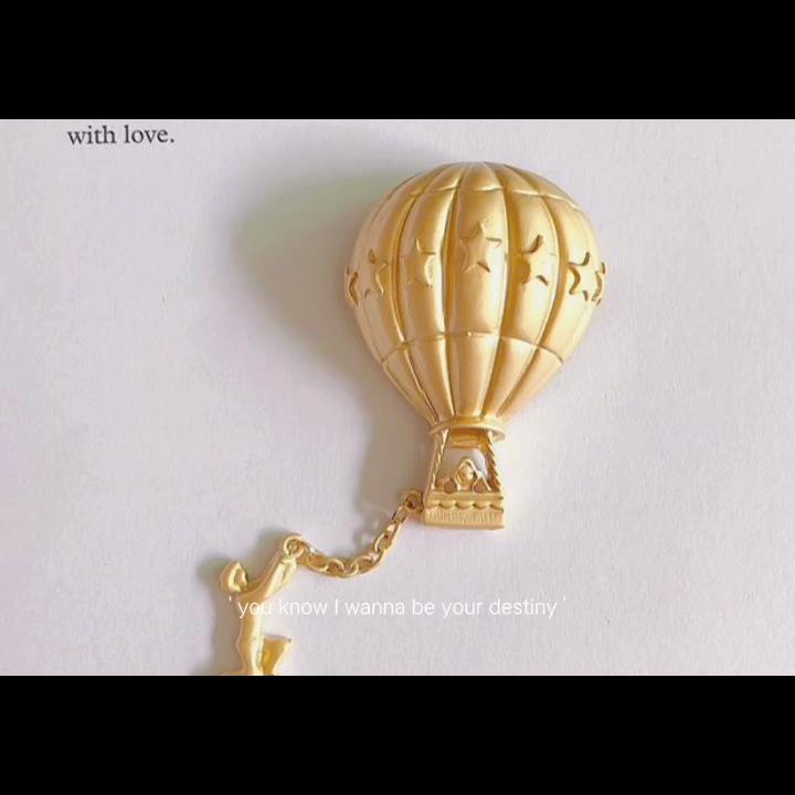 Mihmily Brand-retro Hot Air Balloon Brooch, Simple and Exquisite Court Style