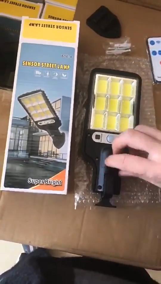 Outdoor Solar Street Light New Human Body Induction Garden Light with Remote Control LED Wall Light Waterproof Garden Lamps Hot