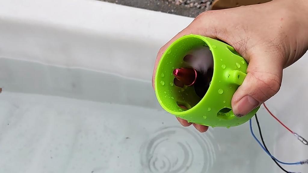 Подводный бесщеточный двигатель 1000 кВ по часовой стрелке с 4-лопастными гребными винтами 12-24 В водонепроницаемый электрический