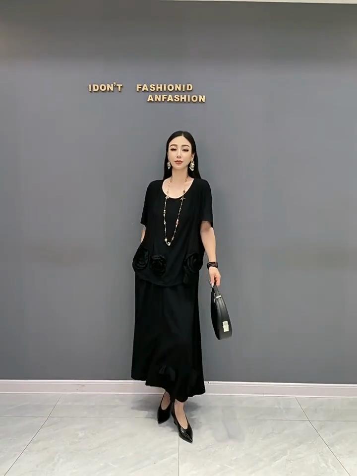 Xitao Черные женские юбки, модные трехмерные цветочные украшения, повседневные комплекты из двух предметов ZY8818