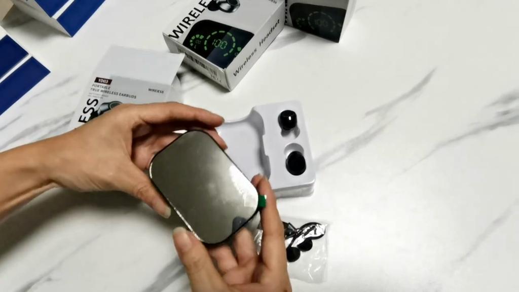 Wireless Headset with Mirrored Digital Display, High Fidelity Sound Quality, High Power, Emergency Charging Function, High Definition Voice Touch