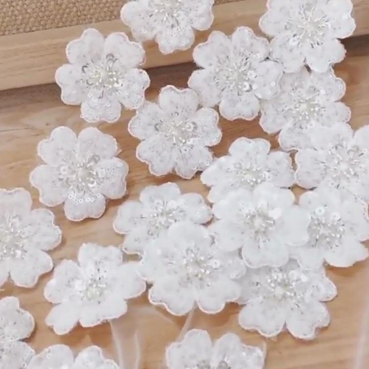 5 Pcs 3D White Flower Sequins Beaded Lace Patch Repair Applique DiY Clothing Decoration Accessories