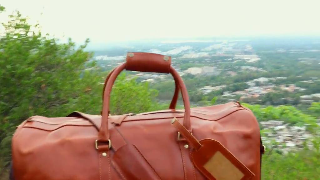 Full Grain Leather Duffle Bag: Brown Weekender Travel Holdall