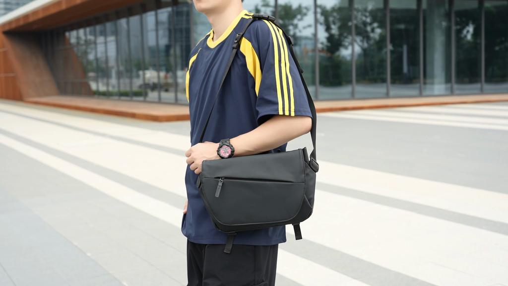 Однотонная мужская плечевая сумка большой вместимости, спортивная сумка через плечо для улицы