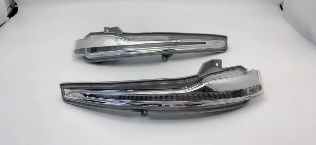 Car Rearview Mirror Turn Signal Light Left Right For Mercedes Benz W205 E213 W213 W222 W253 W238 2013-2021 0999060701 0999060801