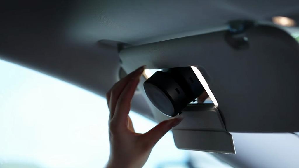 Car Phone Holder Magnetic Technology Universal Adsorption Bracket Vacuum Adsorption Mount for Smartphones