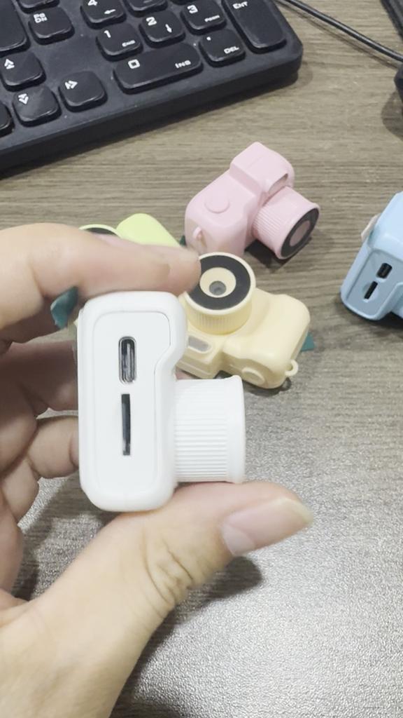 Mini Thumb Digital Camera, Portable Sports Small Cam for Kids Students, Photo & Video Recording