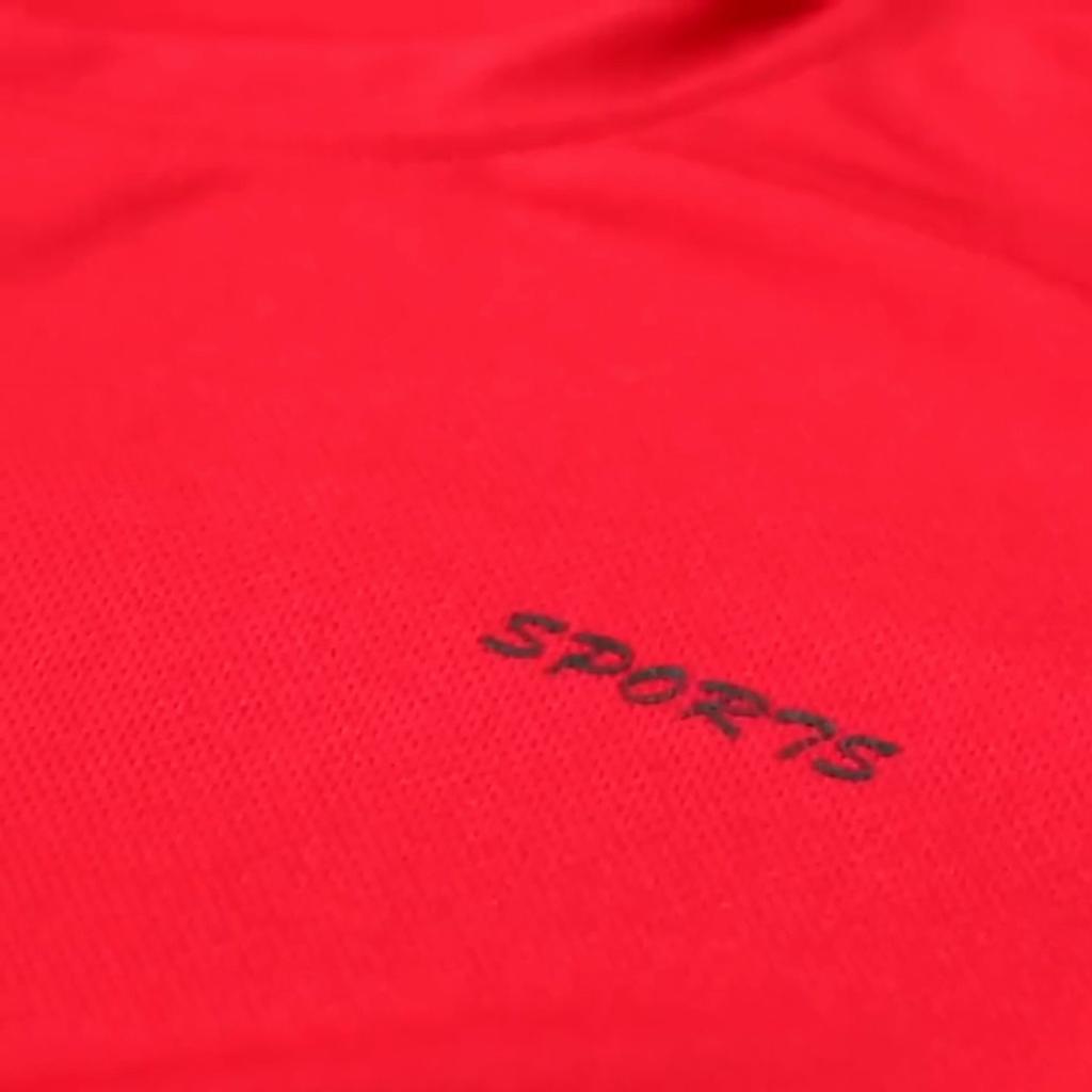 Мужской комплект из быстросохнущих спортивных шорт и свободной футболки для фитнеса, летних видов спорта, баскетбола и бега.