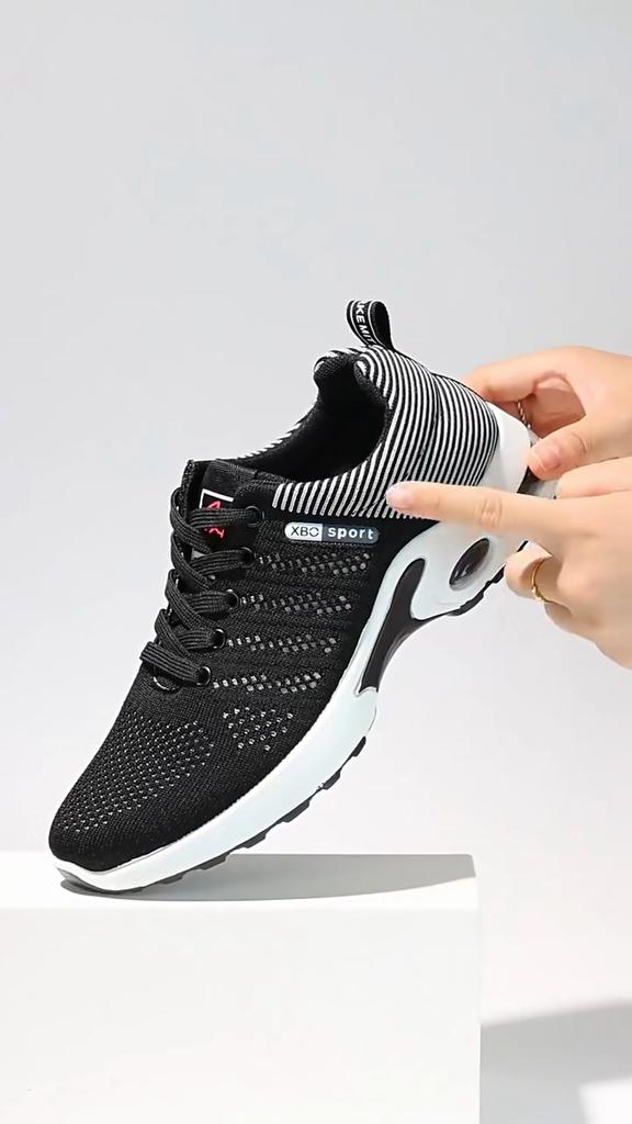 Shoes Men 2025 New Trend Men's Shoes Breathable Lace-up Running Shoes Korean Version Light Casual Sports Shoes
