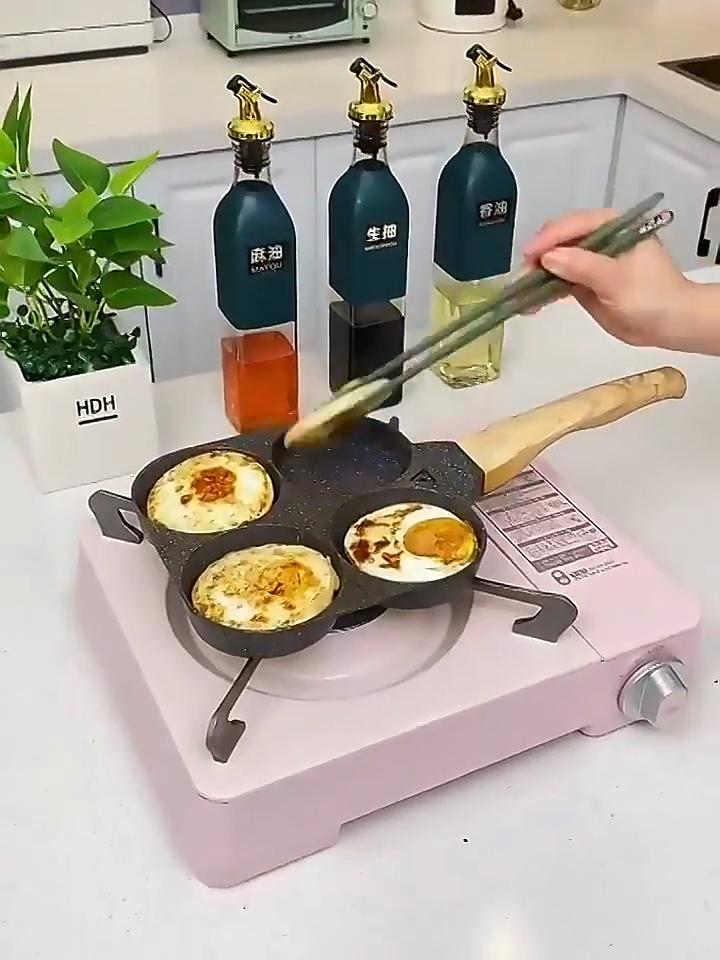 Egg Frying Pan Nonstick Pancake Pans 4-Cups Cookware Pancake Pan Egg Pan Suitable for Gas Stove Induction Cooker