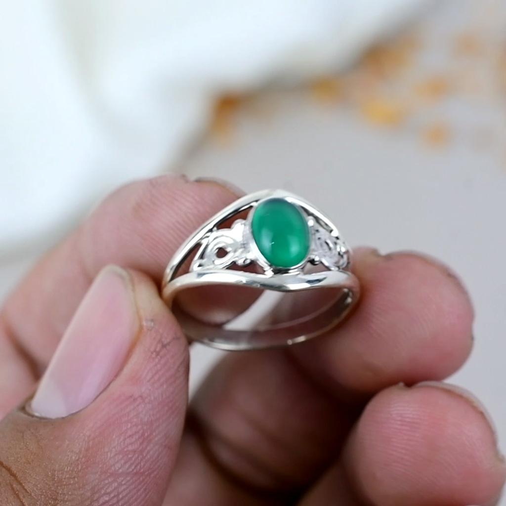 925 Sterling Silver Green Onyx Oval Shape Green Gemstone Ring For Women