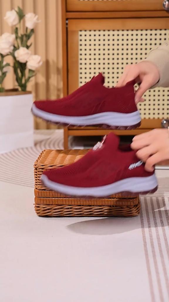 Обувь женская весна новые женские туфли, мягкая подошва не устают ноги туфли на шпильке, повседневная обувь