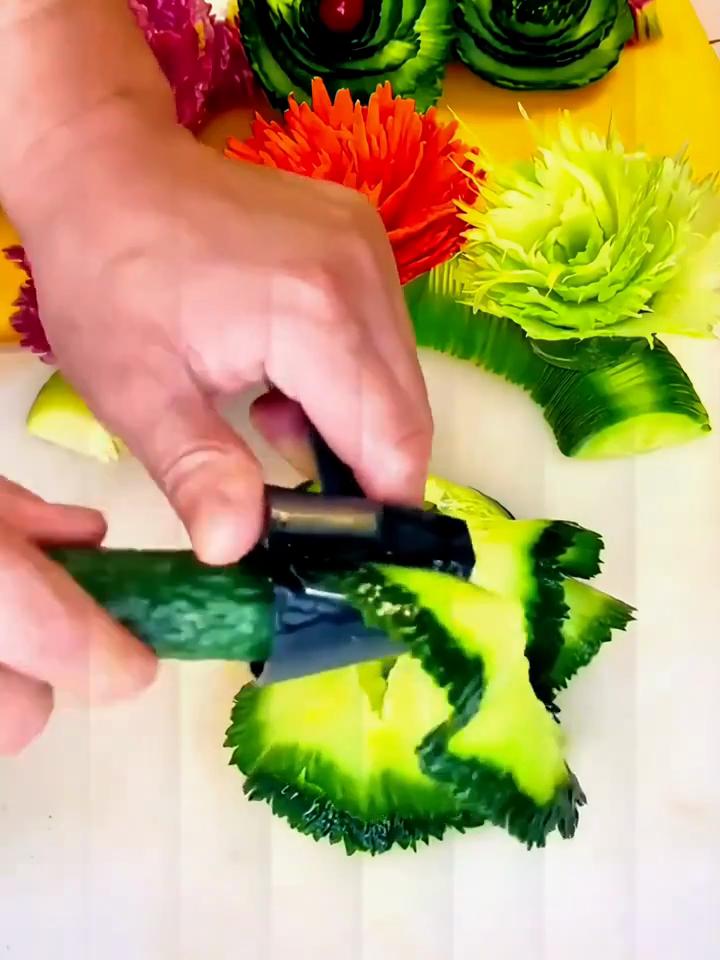 1PC Spiral Cutter Carrot Radish Potato Slicer Fruits Peeler Carving Flower Device Kitchen Vegetable Cutter Slicer Tool