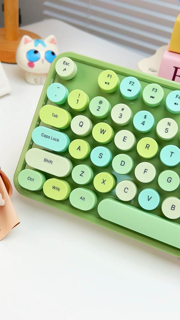 Комплект из клавиатуры и мыши Mofi Sweet Wireless в стиле ретро: Эргономичный дизайн, 104 клавиши, совместимость с несколькими системами, идеальна для игр на ноутбуке