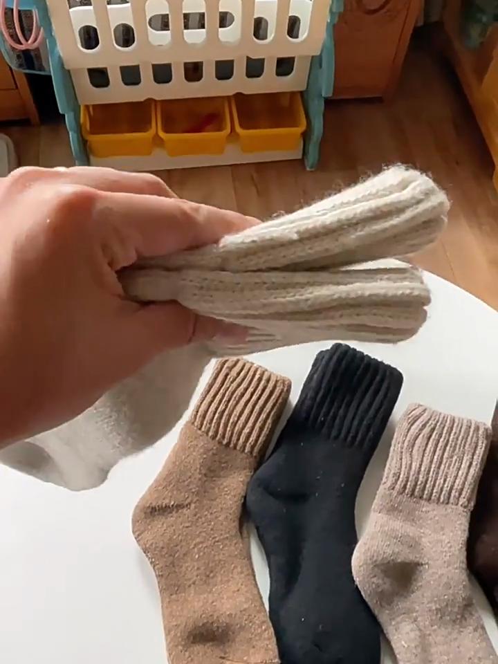 10-1 Pairs Women's Winter Thick Warm Socks - Ultra Thick Haircut with Velvet Edge, Suitable for Indoor and Outdoor Use, Comfortable and Soft