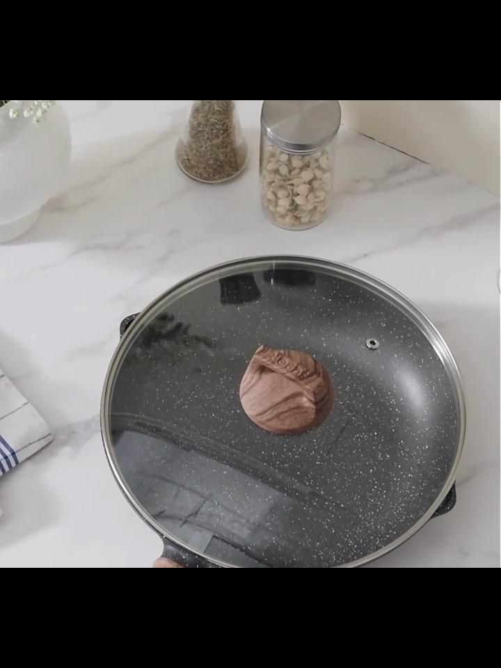 SUPOR Non-Stick Frying Pan, Steak Pan, Medical Stone Color Stir-Fry Pan, Pancake Griddle, Compatible with Induction Cooker And Gas Stoves, 28cm