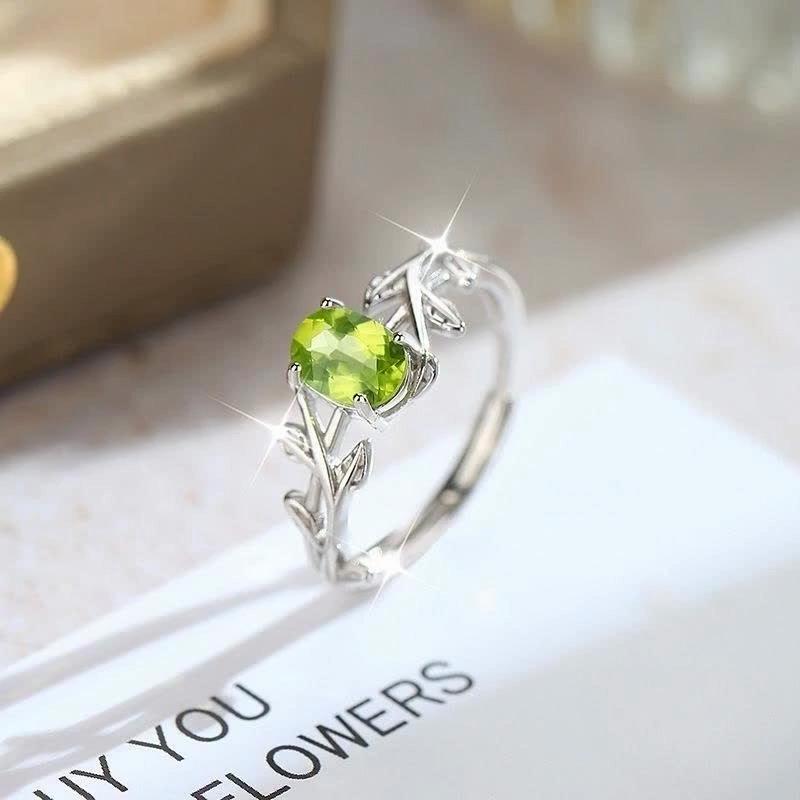 S925 Sterling Silver Natural Crystal Stone Leaf Four-claw Ring Fashion Light Luxury High-end Personality Ring