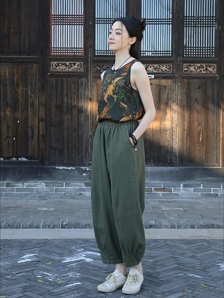 Johnature Women Vintage Solid Color Pants Elastic Waist Patchwork Pockets Summer Trousers Bloomers Pants