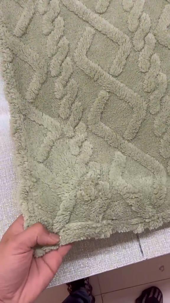 Single Layer Tower Skin Velvet Solid Color Blanket for Home Use, Simple Office Nap Blanket, Air Conditioning Blanket, Cover Blanket, Blanket