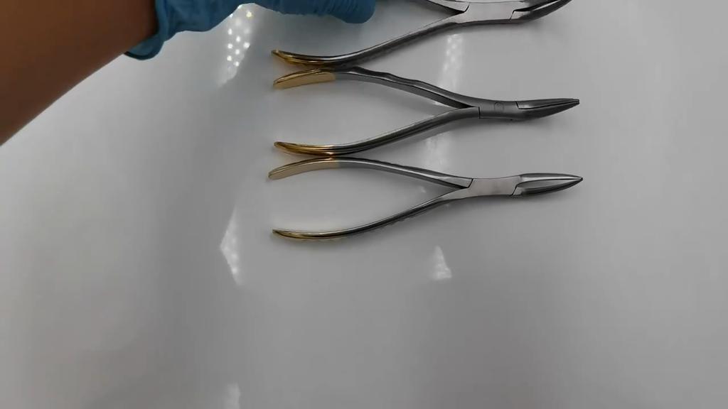 1 Set Dental Residual Root Tweezers Tooth Extraction Forceps Curved Maxillary Mandibular Teeth Universal Pliers