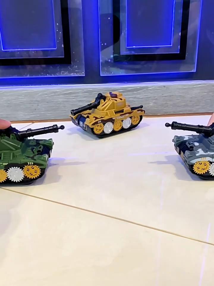 Детская военная игрушка-танк с инерционным приводом для мальчиков, подарок и развитие навыков