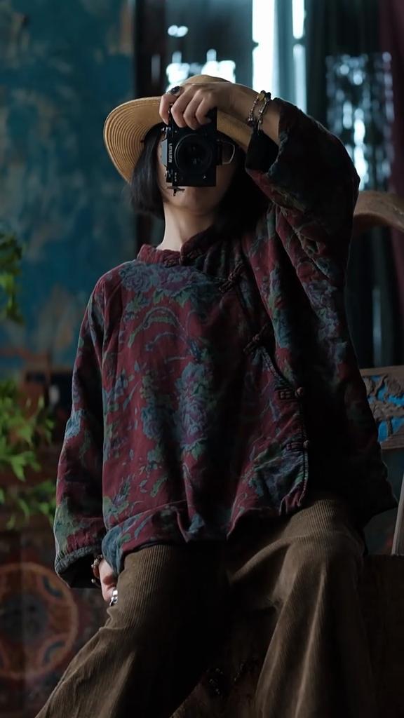 Johnature Women Vintage Cotton Linen Parkas Stand Long Sleeve Button Warm Plus Cotton Coats Winter Chinese Style Parkas