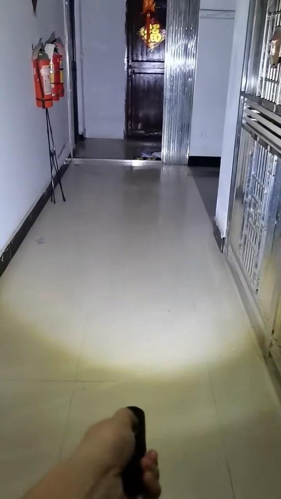 Mini Powerful Led Flashlight Built In Battery 3 Modes Type-c Rechargeable Telescopic Zoom Torch for Home Outdoor Camping Fishing