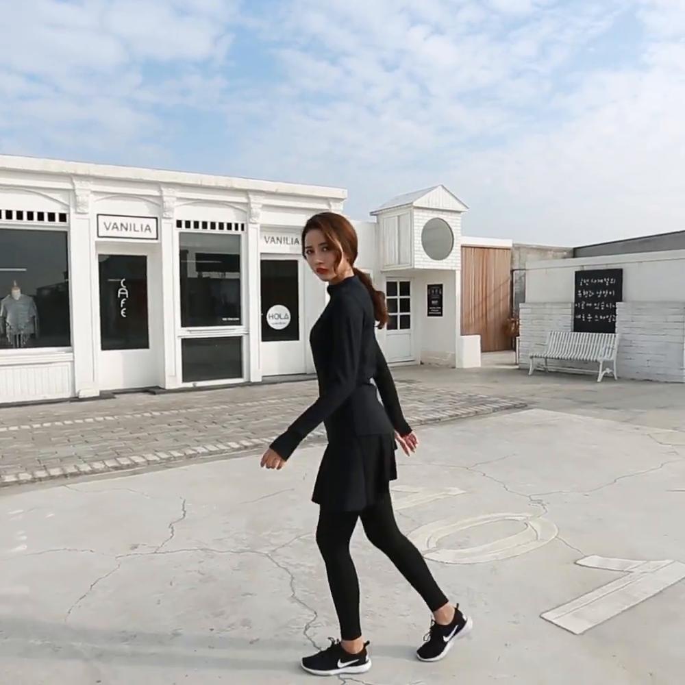 Женские поддельные двухкусочные брюки с юбкой, черные брюки для йоги, быстросохнущие дышащие спортивные брюки для бега, фитнеса