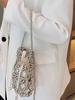 Yogodlns Белые бисерные сумки-ведра через плечо и через плечо Изысканное чувство роскоши Свежие вечерние сумки для женщин Мода