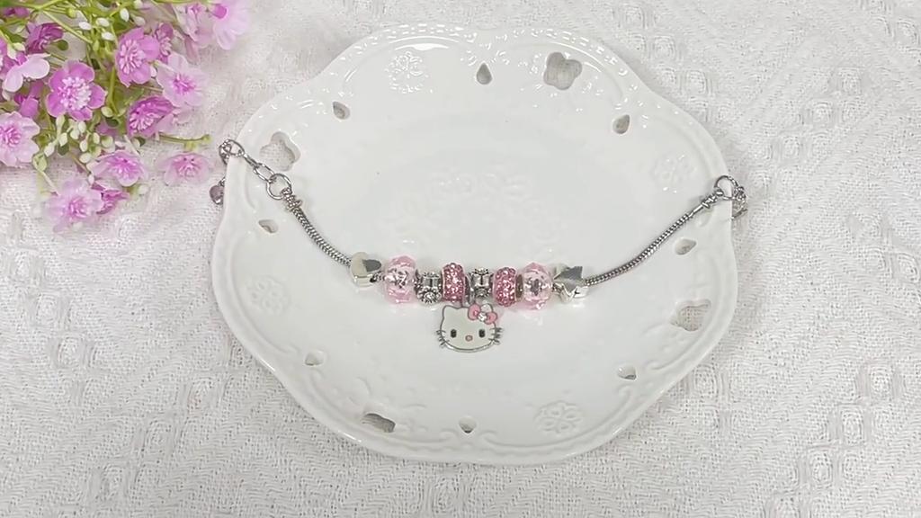Браслет-шарм с мультяшными персонажами Hello Kitty и бусинами из цинкового сплава Для подарков и аксессуаров