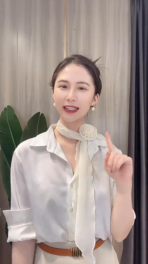 Rose Clip Thin Silk Scarf Spring and Summer Sun Protection Temperament Fashion Versatile Scarf for Women