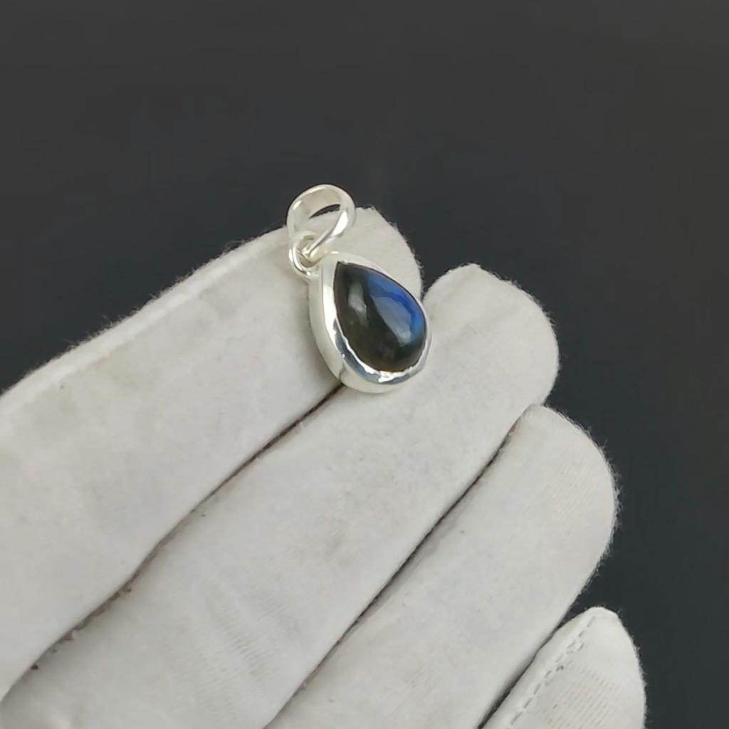 Серебряная подвеска с натуральным лабрадоритом из стерлингового серебра 925 пробы — дизайн груши ручной работы, повседневная одежда, минималистичные украшения, подарок на день святого Валентина